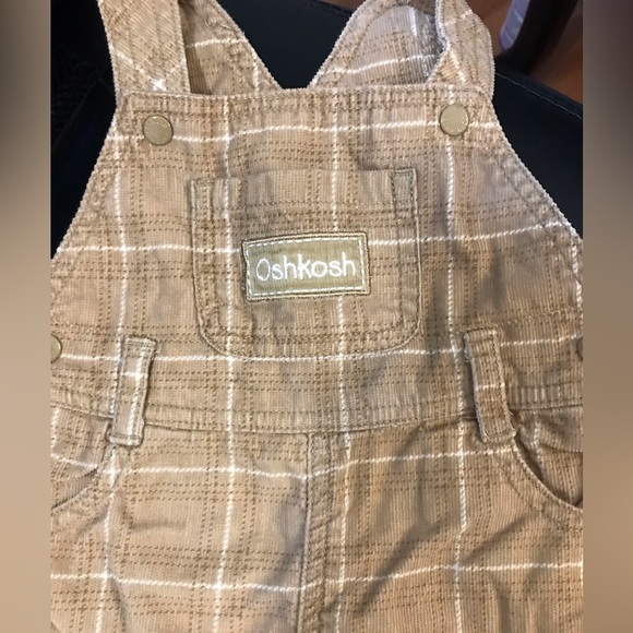 OshKosh Baby Overalls - Picture 2 of 6